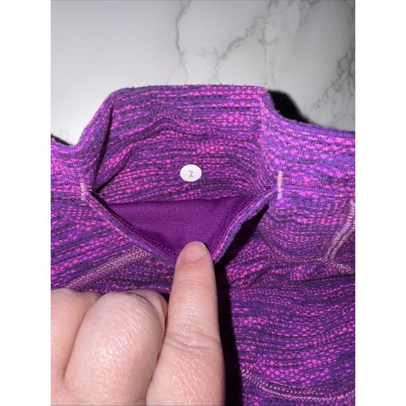 Lululemon Free Flow Crop 21” Diamond Space Dye Violet Raspberry Womens Size 2 - Picture 4 of 6